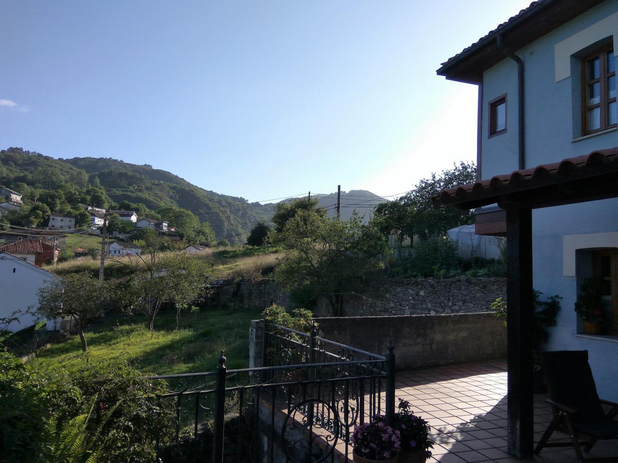 Casa De Aldea La Pumariega 호텔 Caces 외부 사진
