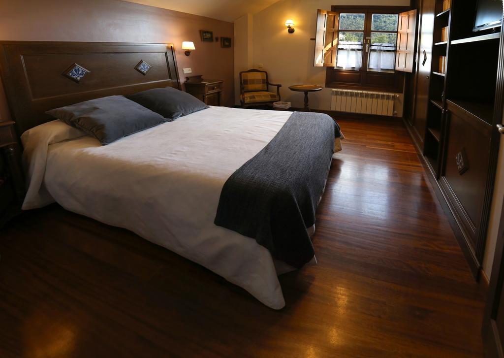 Casa De Aldea La Pumariega 호텔 Caces 외부 사진